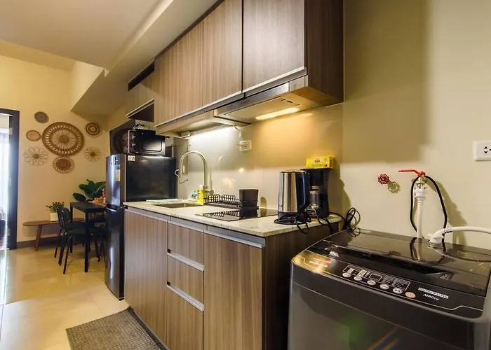 Modern 1br In Bgc Mckinley With 1gbps Wifi Pool Gym * Manila