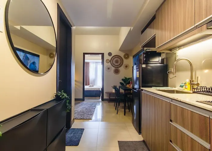 Modern 1br In Bgc Mckinley With 1gbps Wifi Pool Gym Manila