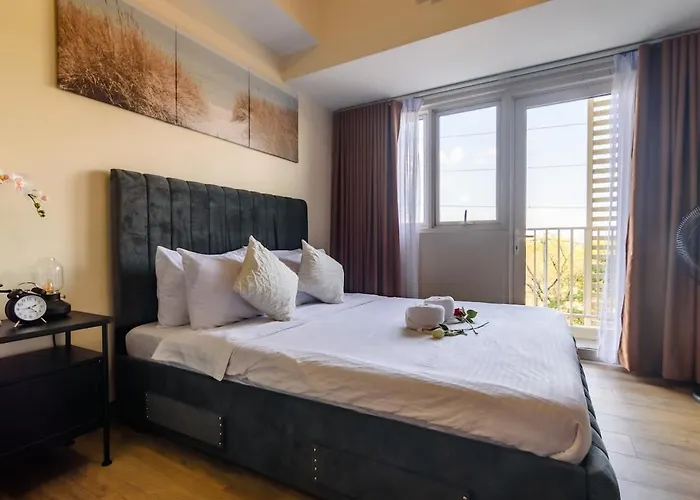 Apartamento Modern 1br In Bgc Mckinley With 1gbps Wifi Pool Gym