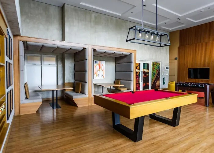 Apartamento Modern 1br In Bgc Mckinley With 1gbps Wifi Pool Gym Manila