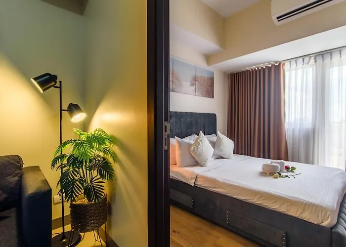 Modern 1br In Bgc Mckinley With 1gbps Wifi Pool Gym * Manila
